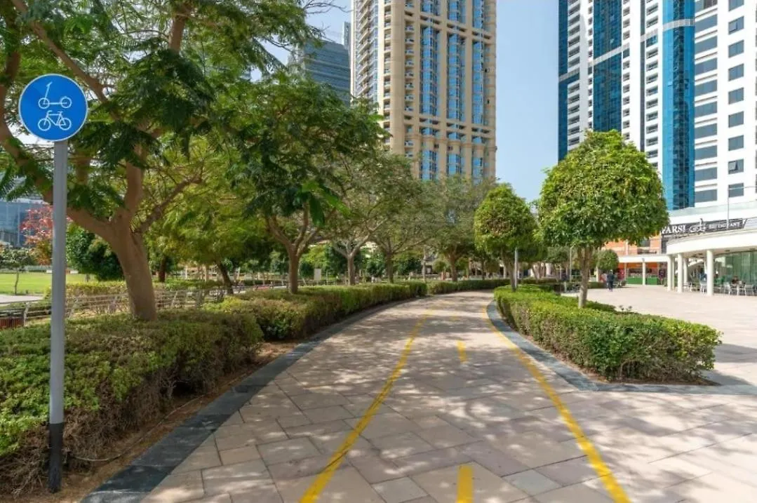 Stunning Apartment - High Floor - Canal View - Goldcrest Exectutive Tower Dubai 0*,
