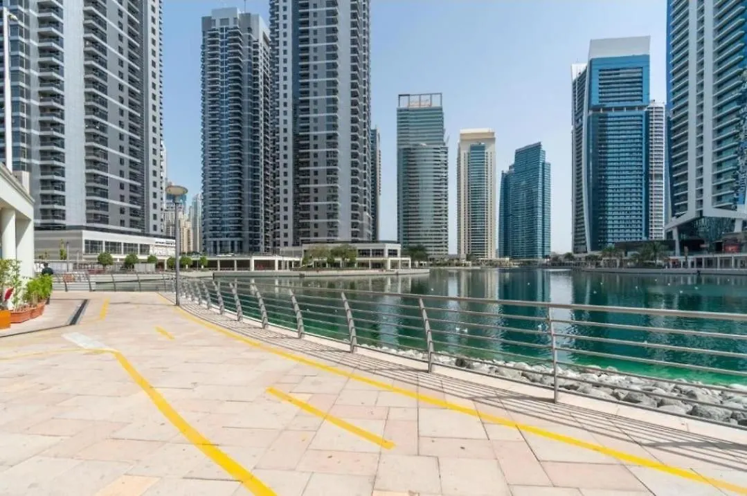 Stunning Apartment - High Floor - Canal View - Goldcrest Exectutive Tower Dubai