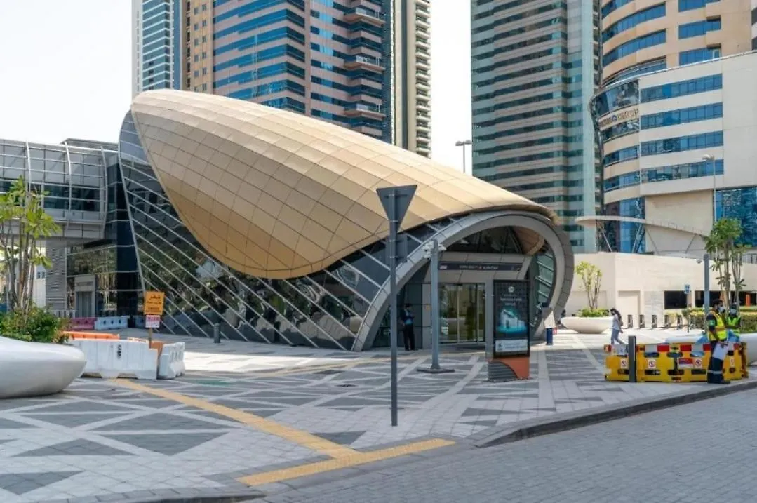 Stunning Apartment - High Floor - Canal View - Goldcrest Exectutive Tower Dubaï